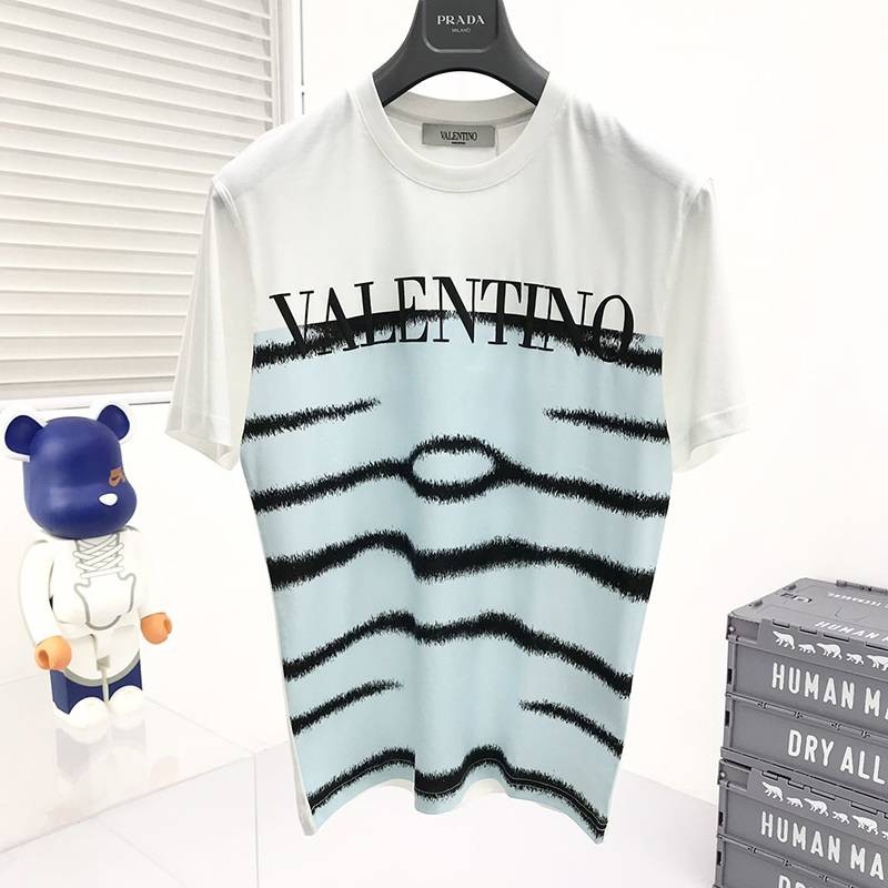 ヴァレンティノ 服